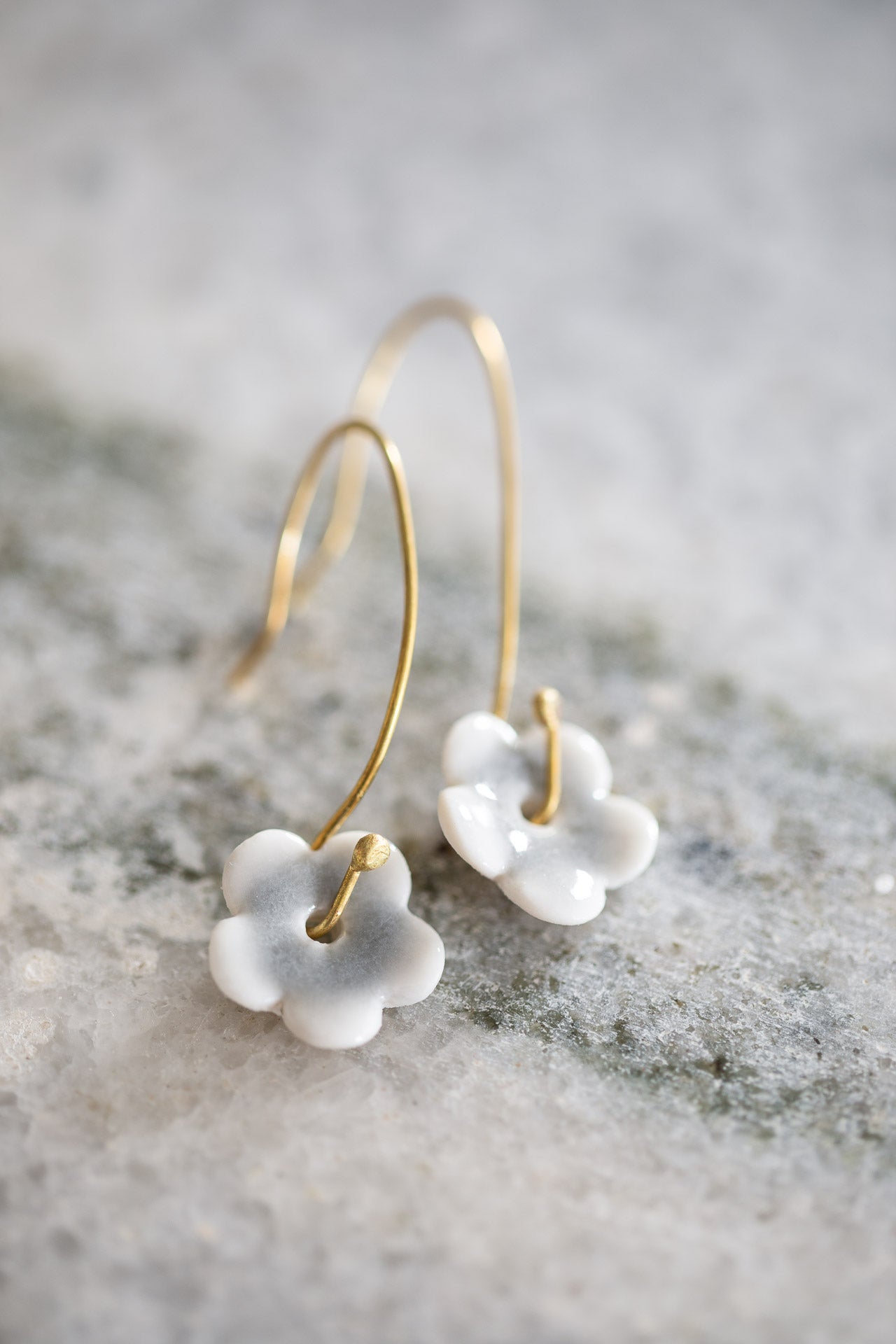 Daisy Drop Earrings (Gold)