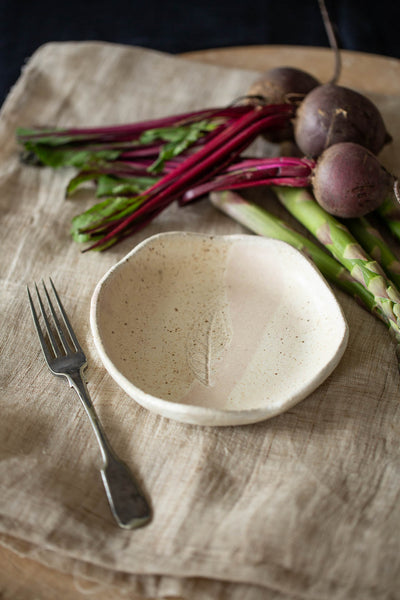 Speckled Cream Leaf Bowl